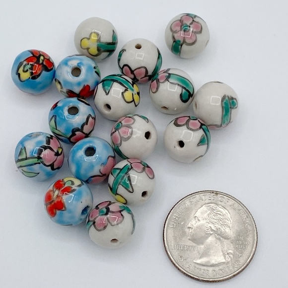Vintage Porcelain Ceramic Beads Lot of 16 Beads - Picture 3 of 5